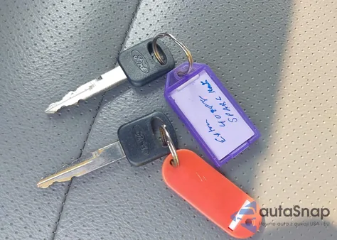 2013 Ford E-350 Super Duty Xl из США, поврежденный, VIN 1FBNE3BL8DDB33222